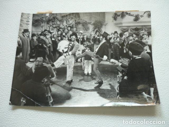 Cine: SIN FAMILIA CIRCO PAYASOS ESCENA DE LA PELICULA ANTIGUA FOTOGRAFIA ORIGINAL 17,5 X 12 CM