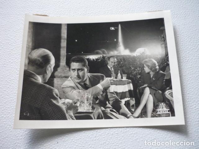 Cine: EL SOLTERO ALBERTO SORDI ANTIGUA FOTOGRAFIA ORIGINAL 15,5 X 12 CM