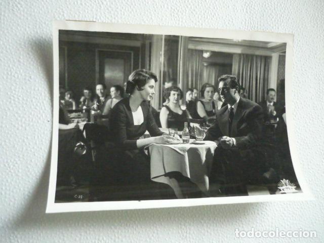 Cine: CARTA A SARA MARTA TOREN ACTRIZ ESCENA DE PELICULA ANTIGUA FOTOGRAFIA ORIGINAL 18 X 12 CM