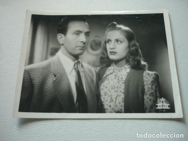 Cine: VIVIENDO AL REVES ALICIA PALACIOS ACTRIZ ANTIGUA FOTOGRAFIA ORIGINAL 18 X 24 CM