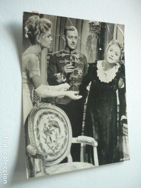 Cinema: EL CISNE ESCENA DE LA PELICULA GRACE KELLY ACTRIZ ANTIGUA FOTOGRAFIA ORIGINAL 18 X 24 CM