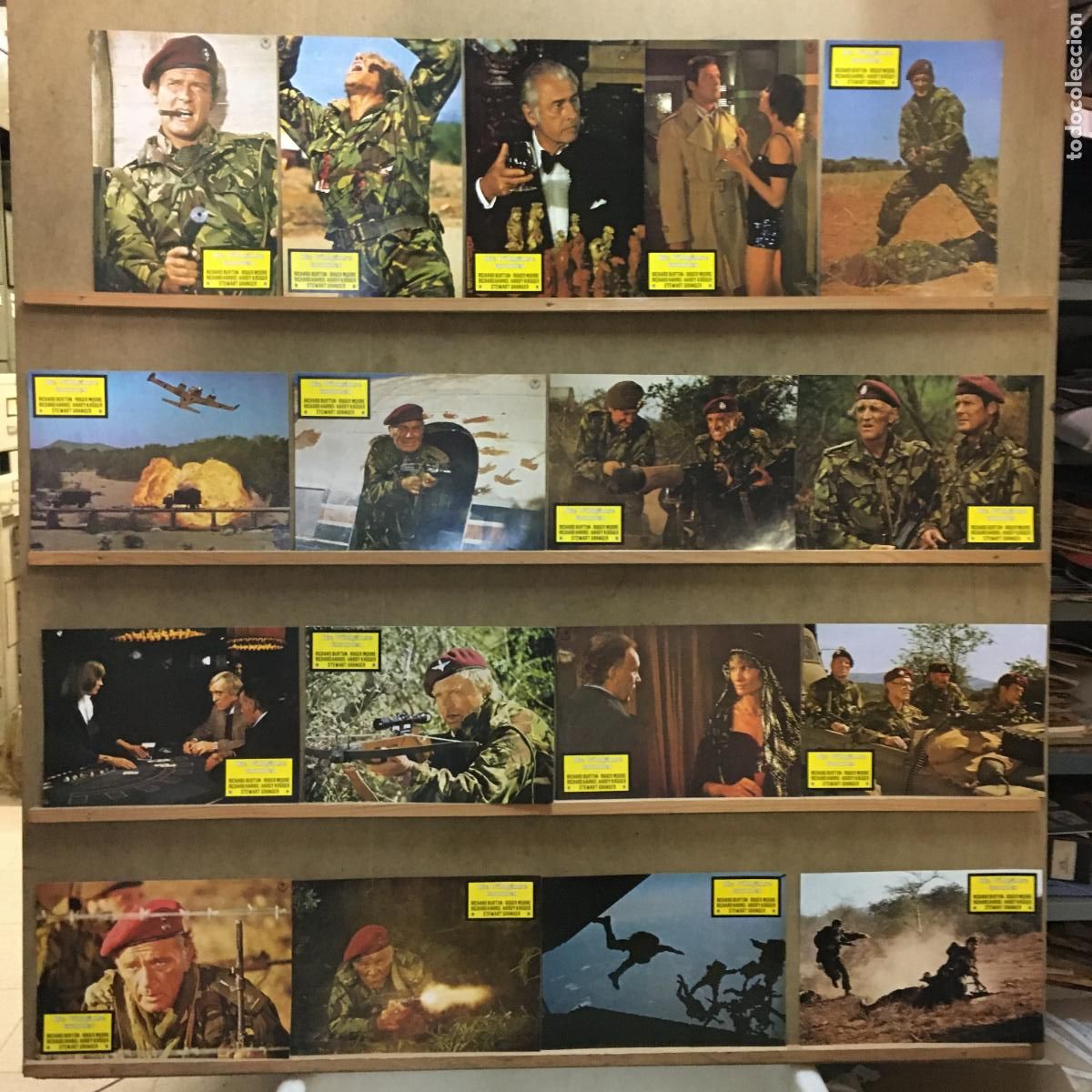 Cinema: AFO74 PATOS SALVAJES RICHARD BURTON ROGER MOORE HARRIS SET COMPLETO 24 FOTOCROMOS ORIGINAL ALEMAN