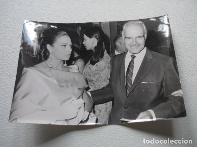 Cinema: ROVIRA BELETA DIRECTOR CINE CON LA POLACA ANTIGUA FOTOGRAFIA ORIGINAL 18 X 13 CM