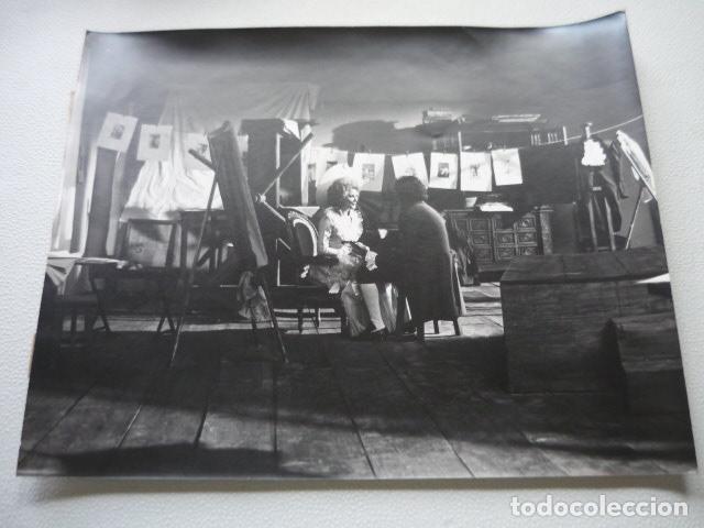 Cinema: ININA DEMICK ACTRIZ EN GOYA ESCENA DE LA PELICULA ANTIGUA FOTOGRAFIA ORIGINAL 30 X 24 CM