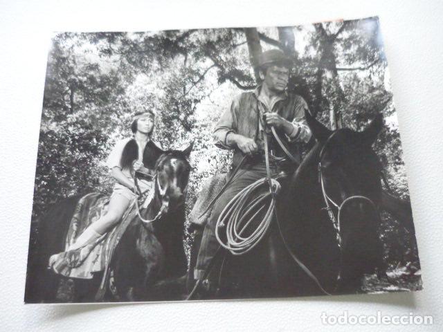 Cine: DIRTY DINGUS MAGEE ESCENA PELICULA ANTIGUA FOTOGRAFIA ORIGINAL 25 X 20 CM