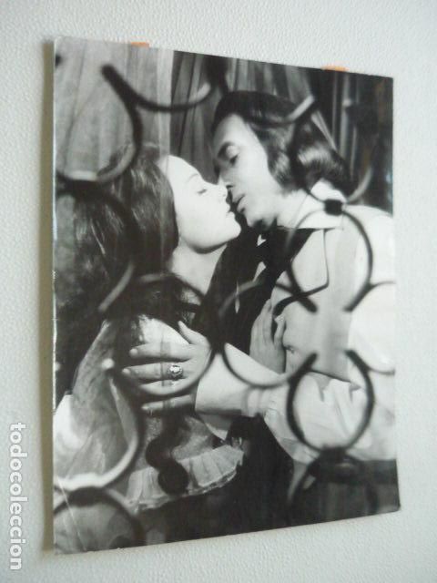 Cine: SUE&Ntilde;O DE AMOR ESCENA DE LA PELICULA FOTOGRAFIA ORIGINAL 18 X 24 CM