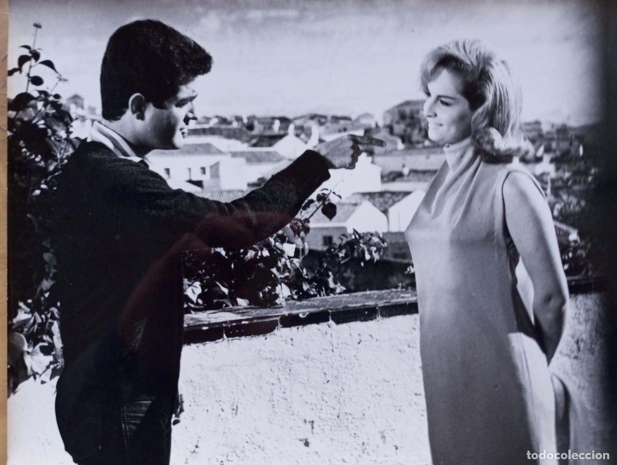Cin&eacute;ma: UNA CHICA PARA DOS. MANOLO DE LA CALVA (D&Uacute;O DIN&Aacute;MICO), IRAN EORY
