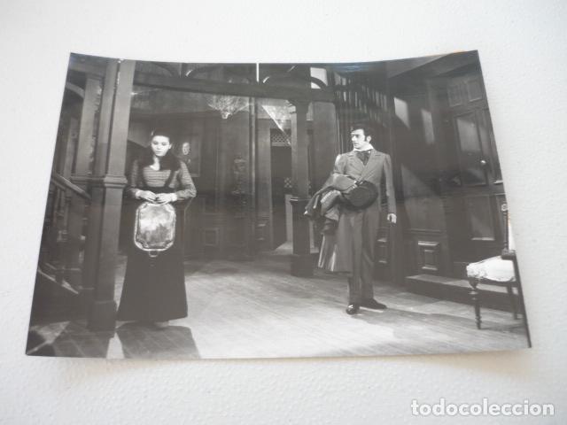 Cinema: LA PEQUE&Ntilde;A DORRIT TELEVISION ESPA&Ntilde;OLA ANTIGUA FOTOGRAFIA ORIGINAL 18 X 13 CM