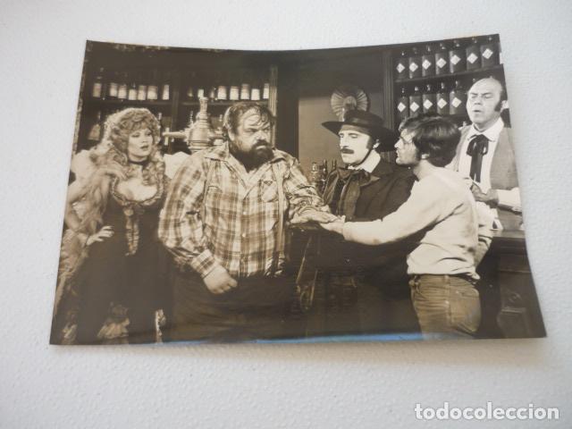 Cinema: HAGAN FUEGO POR FAVORE TELEVISION ESPA&Ntilde;OLA ANTIGUA FOTOGRAFIA ORIGINAL 18 X 13 CM