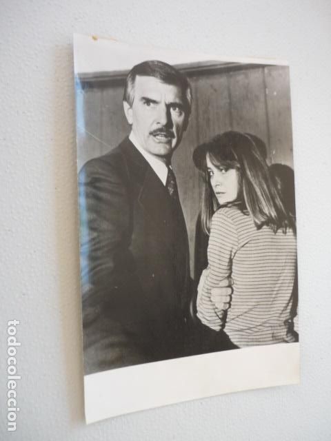 Cine: PATTY HEARST ANTIGUA FOTOGRAFIA ORIGINAL 18 X 13 CM