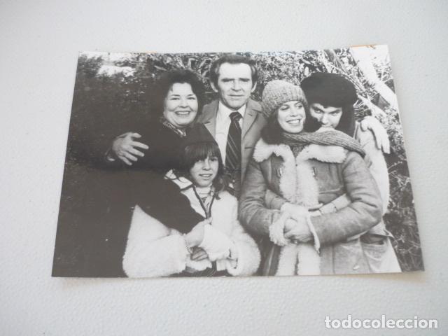 Cine: FAMILIA SERIE TELEVISION ESPA&Ntilde;OLA ANTIGUA FOTOGRAFIA ORIGINAL 13 X 18 CM