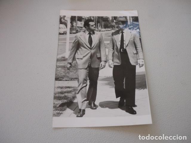 Cine: HOLMES Y YOYO SERIE TELEVISION ESPA&Ntilde;OLA ANTIGUA FOTOGRAFIA ORIGINAL 13 X 18 CM