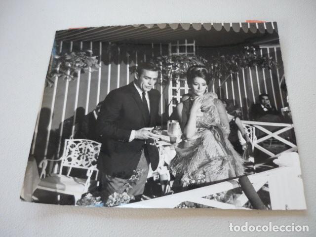 Cinema: OPERACION TRUENO ESCENA DE LA PELICULA SEAN CONNERY ACTOR ANTIGUA FOTOGRAFIA ORIGINAL 24 X 18 CM