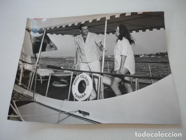Cin&eacute;ma: OPERACION TRUENO ESCENA DE LA PELICULA SEAN CONNERY ACTOR ANTIGUA FOTOGRAFIA ORIGINAL 24 X 18 CM
