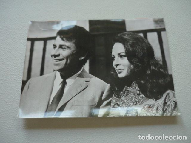 Cinema: ESPA&Ntilde;OLEAR CON LA POLACA Y LUIS DE LUCENA ESCENA DE PELICULA ANTIGUA FOTOGRAFIA ORIGINAL 18 X 13 CM