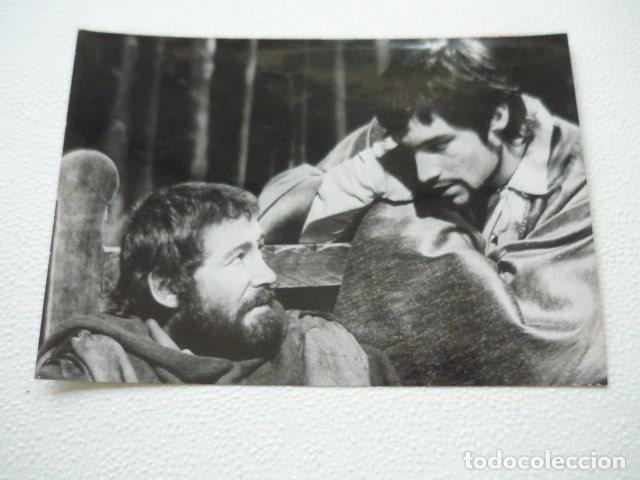 Cine: EL LEON EN INVIERNO ESCENA DE PELICULA ANTIGUA FOTOGRAFIA ORIGINAL 16 X 11.5 CM