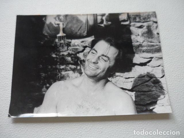 Kino: UNA MARAVILLOSA VISITA ESCENA DE LA PELICULA ANTIGUA FOTOGRAFIA ORIGINAL 12,5 X 17,5 CM