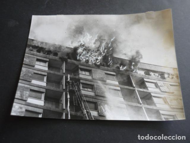 Cin&eacute;ma: ZARAGOZA INCENDIO DEL HOTEL CORONA DE ARAGON ANTIGUA FOTOGRAFIA ORIGINAL 18 X 24 CM