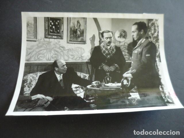 Cine: GUILIANO ESCENA DE PELICULA ANTIGUA FOTOGRAFIA ORIGINAL 18 X 24 CM