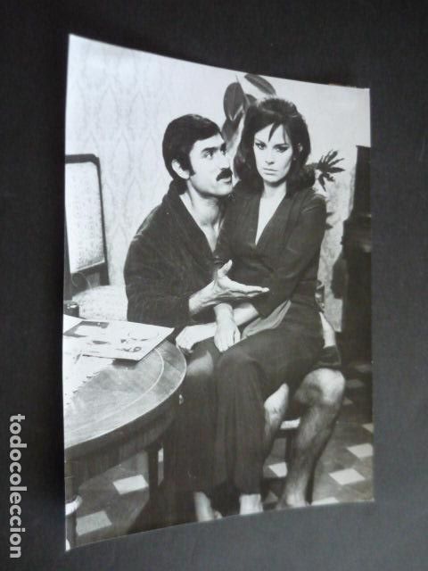 Cin&eacute;ma: EL ULTIMO EN SABERLO ESCENA PELICULA ANTIGUA FOTOGRAFIA ORIGINAL 18 X 24 CM