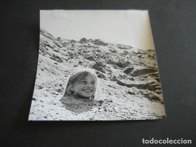 Cine: HUGO Y JOSEFINA ESCENA DE LA PELICULA ANTIGUA FOTOGRAFIA ORIGINAL 16 X 16 CM