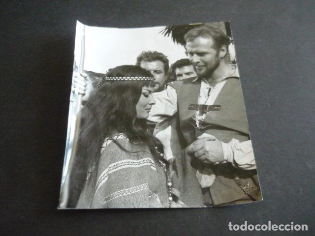 Cine: LA CONQUISTA DEL PACIFICO ESCENA DE LA PELICULA ANTIGUA FOTOGRAFIA ORIGINAL 16 X 18 CM
