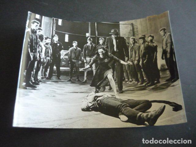 Cine: WEST SIDE STORY ESCENA DE LA PELICULA ANTIGUA FOTOGRAFIA ORIGINAL 18 X 24 CM