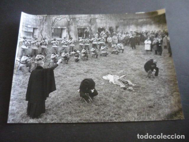 Cinema: EL PROCESO DE VERONA ESCENA DE LA PELICULA ANTIGUA FOTOGRAFIA ORIGINAL 24 X 18 CM
