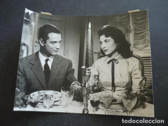 Cin&eacute;ma: COMPA&Ntilde;EROS DE FATIGAS ESCENA DE LA PELICULA ANTIGUA FOTOGRAFIA ORIGINAL 16 X 12 CM