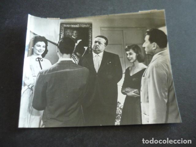 Cin&eacute;ma: COMPA&Ntilde;EROS DE FATIGAS ESCENA DE LA PELICULA ANTIGUA FOTOGRAFIA ORIGINAL 16 X 12 CM