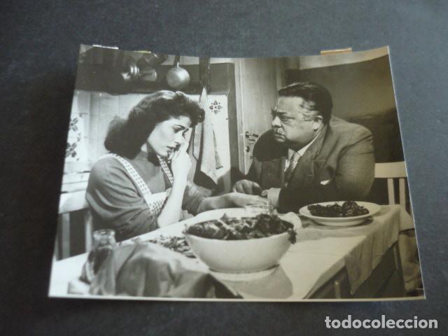 Cin&eacute;ma: COMPA&Ntilde;EROS DE FATIGAS ESCENA DE LA PELICULA ANTIGUA FOTOGRAFIA ORIGINAL 16 X 12 CM
