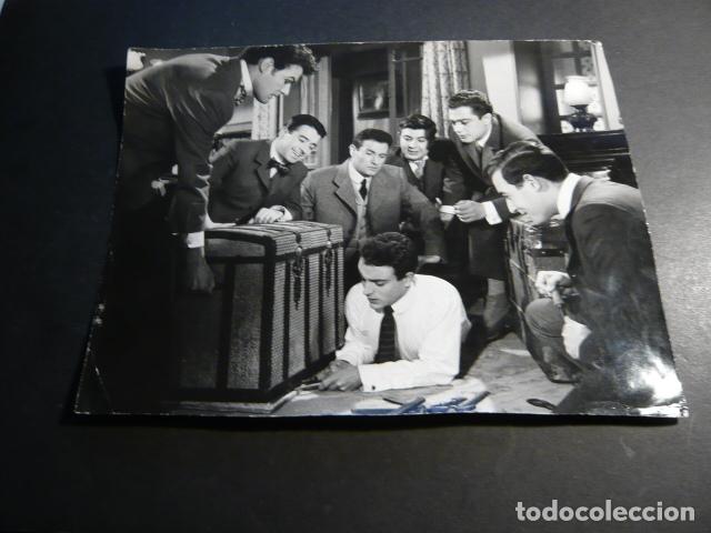 Cine: ARTURO FERNANDEZ ACTOR EN PELICULA ANTIGUA FOTOGRAFIA ORIGINAL 18 X 24 CM