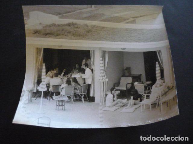 Cin&eacute;ma: FRANK SINATRA ACTOR VACACIONES EN BIARRITZ ANTIGUA FOTOGRAFIA ORIGINAL 20 X 25 CM