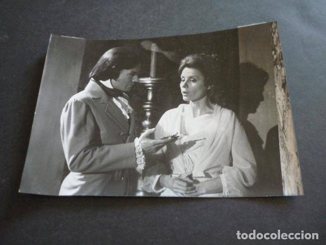 Cin&eacute;ma: ANA MARIA TEJEIRO Y JOSE LUIS PELLICENA ACTORES ANTIGUA FOTOGRAFIA ORIGINAL 18 X 13 CM