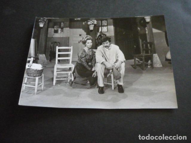 Cin&eacute;ma: CARLOS LARRA&Ntilde;AGA Y MARIA LUISA MERLO ACTORES ANTIGUA FOTOGRAFIA ORIGINAL 18 X 13 CM