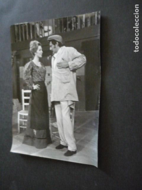 Cin&eacute;ma: CARLOS LARRA&Ntilde;AGA Y MARIA LUISA MERLO ACTORES ANTIGUA FOTOGRAFIA ORIGINAL 18 X 13 CM