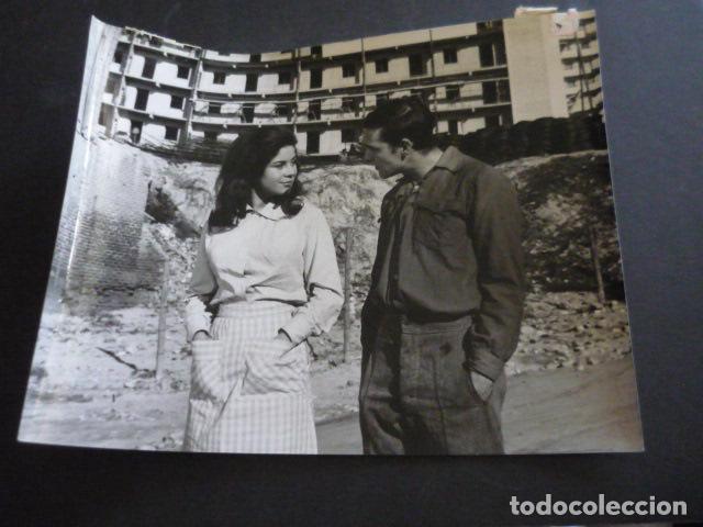 Kino: LOS ELEGIDOS ESCENA DE LA PELICULA ANTIGUA FOTOGRAFIA ORIGINAL 18 X 24 CM
