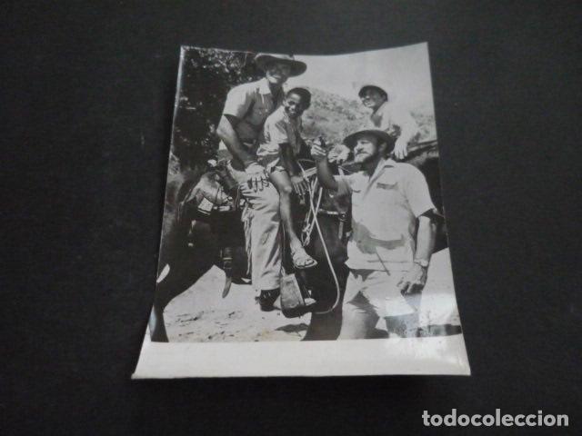 Cine: COWBOY EN AFRICA TELEVISION ESPA&Ntilde;OLA ANTIGUA FOTOGRAFIA ORIGINAL 13 X 18 CM