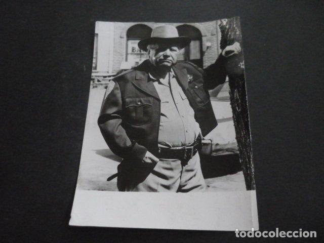 Cinema: SAN CADE SERIE TELEVISION ANTIGUA FOTOGRAFIA ORIGINAL 13 X 18 CM