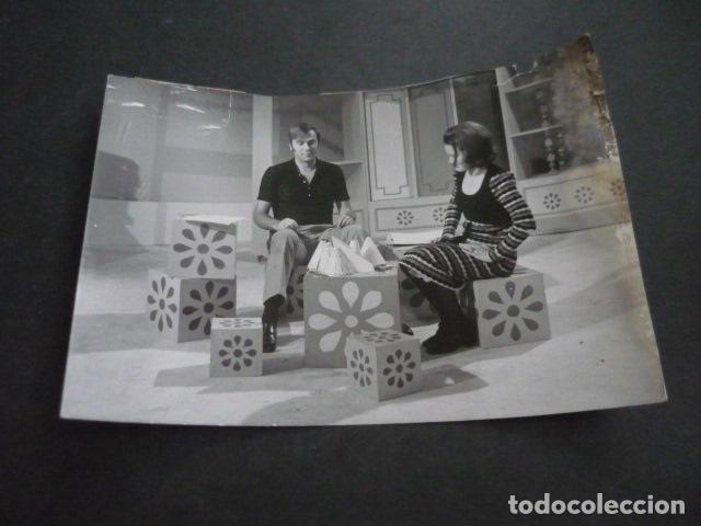 Cinema: LA CASA DEL RELOJ SERIE TELEVISION ANTIGUA FOTOGRAFIA ORIGINAL 13 X 18 CM