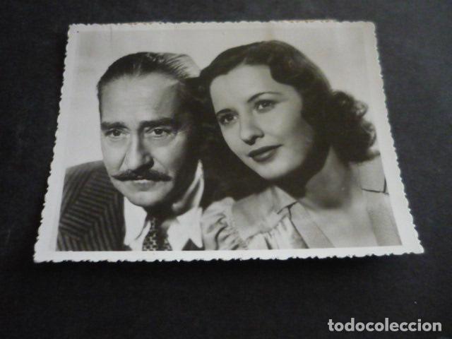 Kino: BARBARA STANWYCK ACTRIZ EN PELICULA SUE&Ntilde;O DORADO ANTIGUA FOTOGRAFIA ORIGINAL 8 X 11 CM