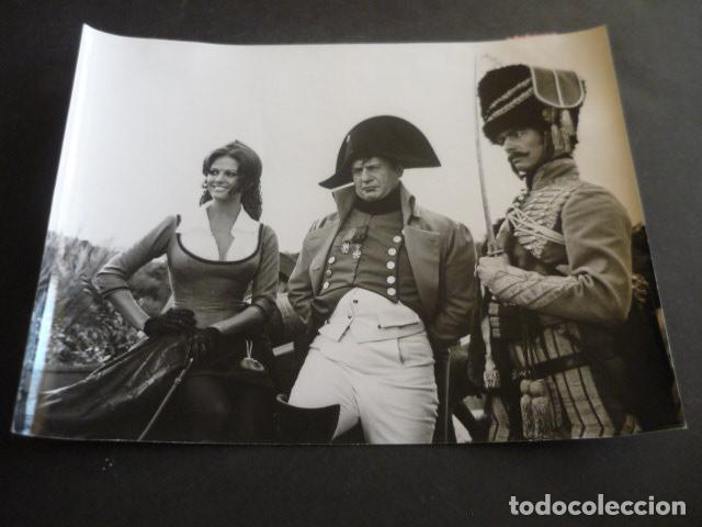 Cin&eacute;ma: CLAUDIA CARDINALE ACTRIZ ANTIGUA FOTOGRAFIA ORIGINAL 18 X 24 CM