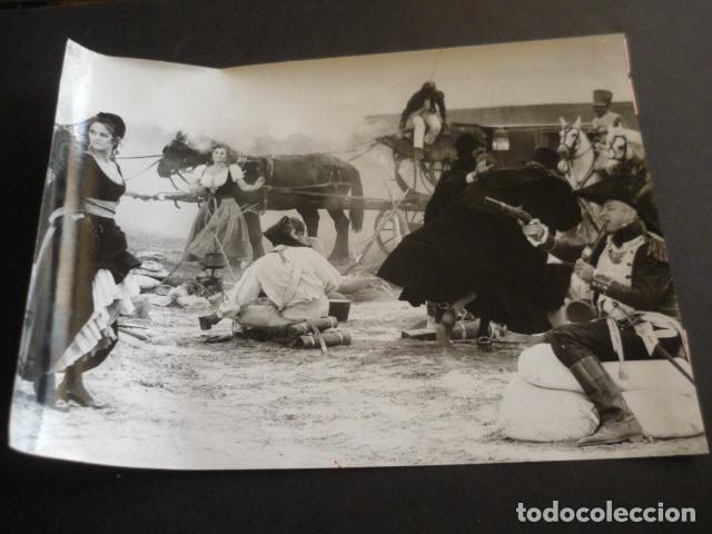 Cin&eacute;ma: CLAUDIA CARDINALE ACTRIZ ANTIGUA FOTOGRAFIA ORIGINAL 18 X 24 CM