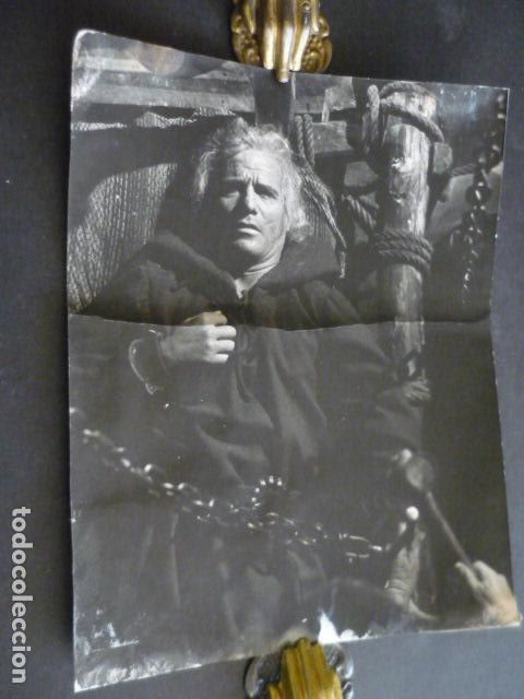 Cine: PACO RABAL ACTOR COMO COLON ESCENA DE LA PELICULA ANTIGUA FOTOGRAFIA ORIGINAL 18 X 24 CM