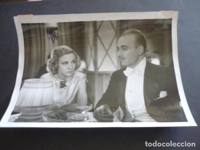 Cinema: GABRIEL ALGARA ACTOR DEBER DE ESPOSA ESCENA DE PELICULA ANTIGUA FOTOGRAFIA ORIGINAL 18 X 24 CM