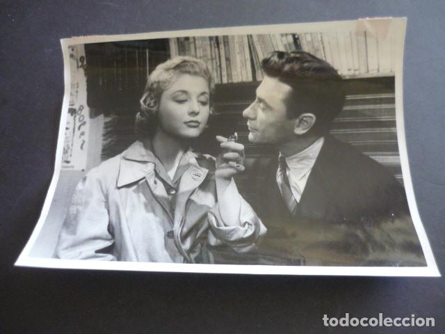 Cinema: PAPA MAMA LA MUCHACHA Y YO ESCENA DE PELICULA ANTIGUA FOTOGRAFIA ORIGINAL 18 X 24 CM