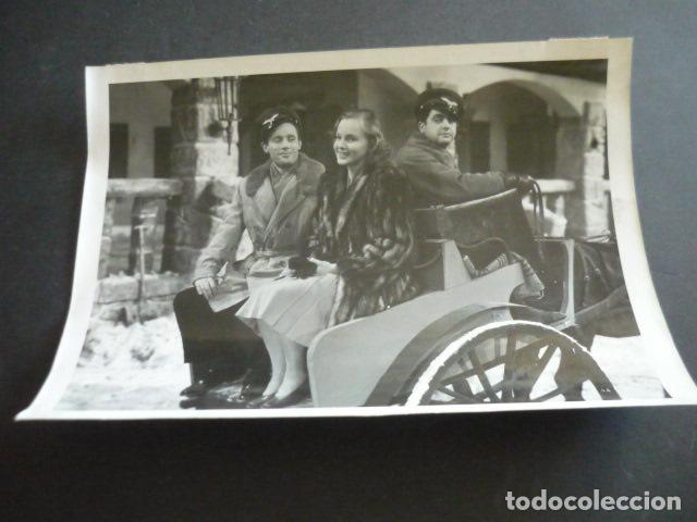 Cine: CUANDO LLEGUE LA NOCHE ESCENA DE PELICULA ANTIGUA FOTOGRAFIA ORIGINAL 18 X 24 CM