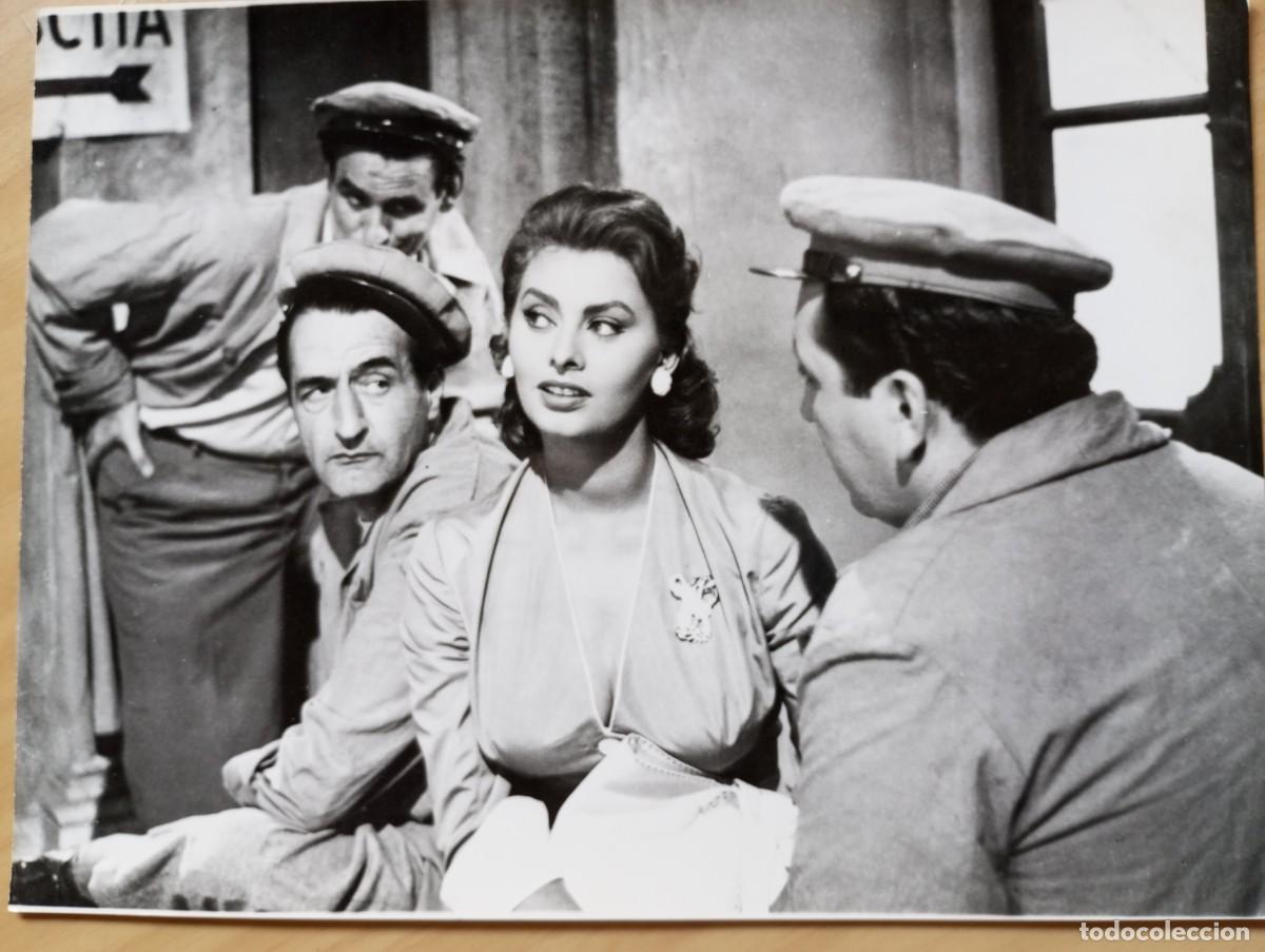 Kino: LA LADRONA, SU PADRE Y EL TAXISTA. SOFIA LOREN, MEMMO CAROTENUTO