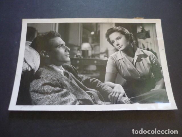 Cinema: LYLA ROCCO ACTRIZ CON PACO RABAL ANTIGUA FOTOGRAFIA ORIGINAL 18 X 12 CM