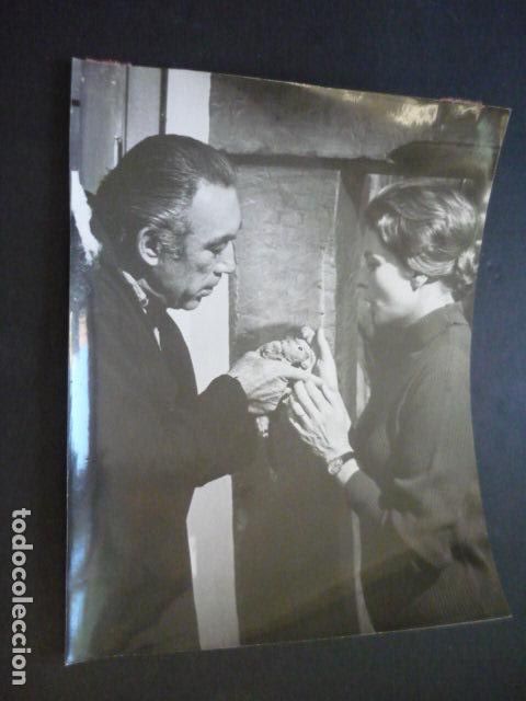 Cinema: ANTHONY QUINN INGRID BERGMAN ESCENA DE LA PELICULA ANTIGUA FOTOGRAFIA ORIGINAL 22,5 X 18 CM